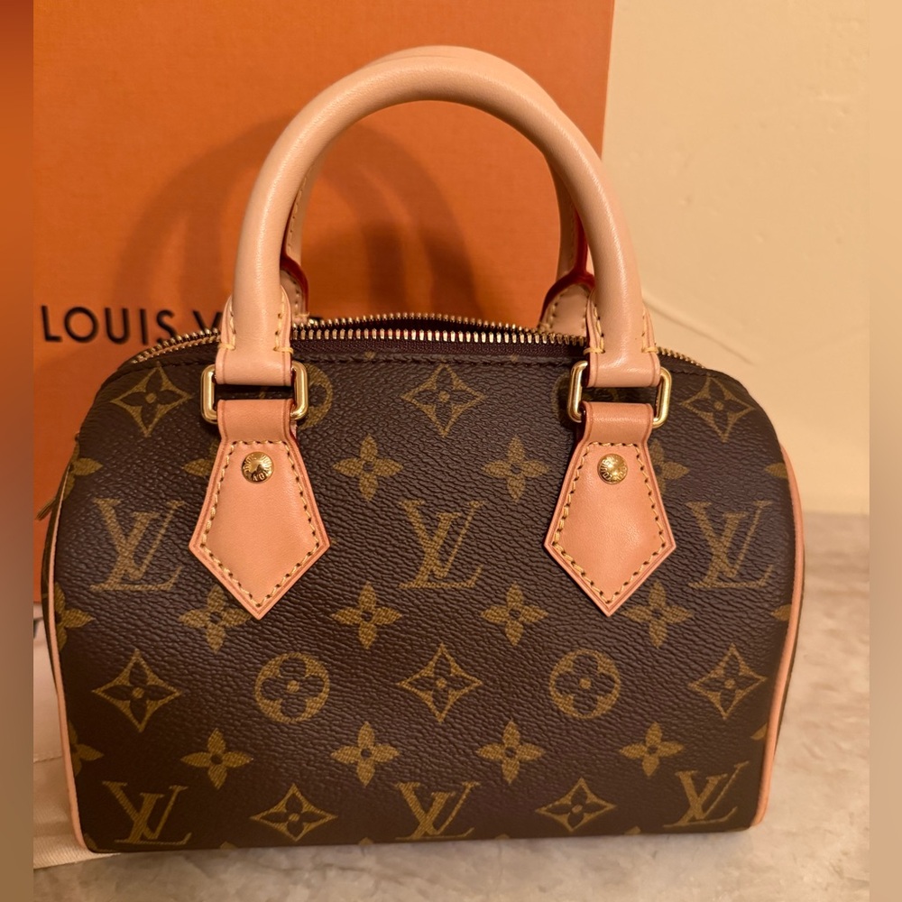 Louis Vuitton Monogram Speedy Bandouliere  20 - Picture 2 of 12